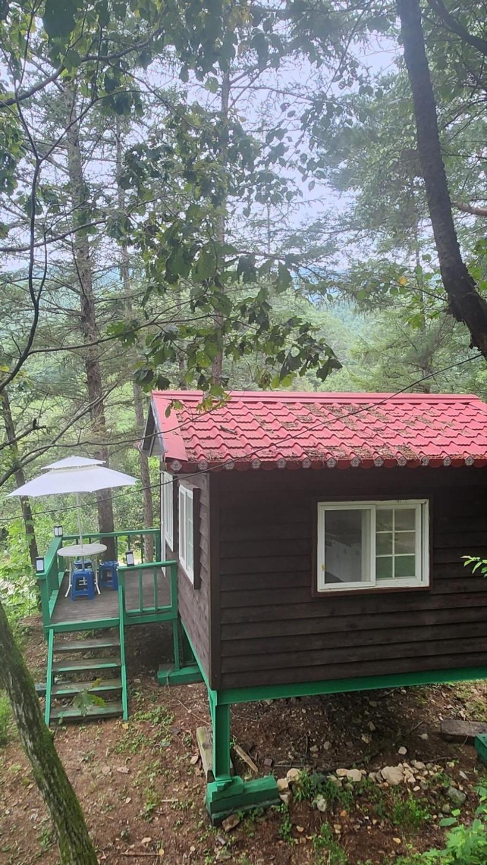 Hongcheon Gongjaksan Recreational Forest Pension Exterior photo